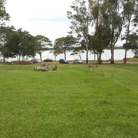 Hotel Tres Fronteras Monte Caseros Buitenkant foto